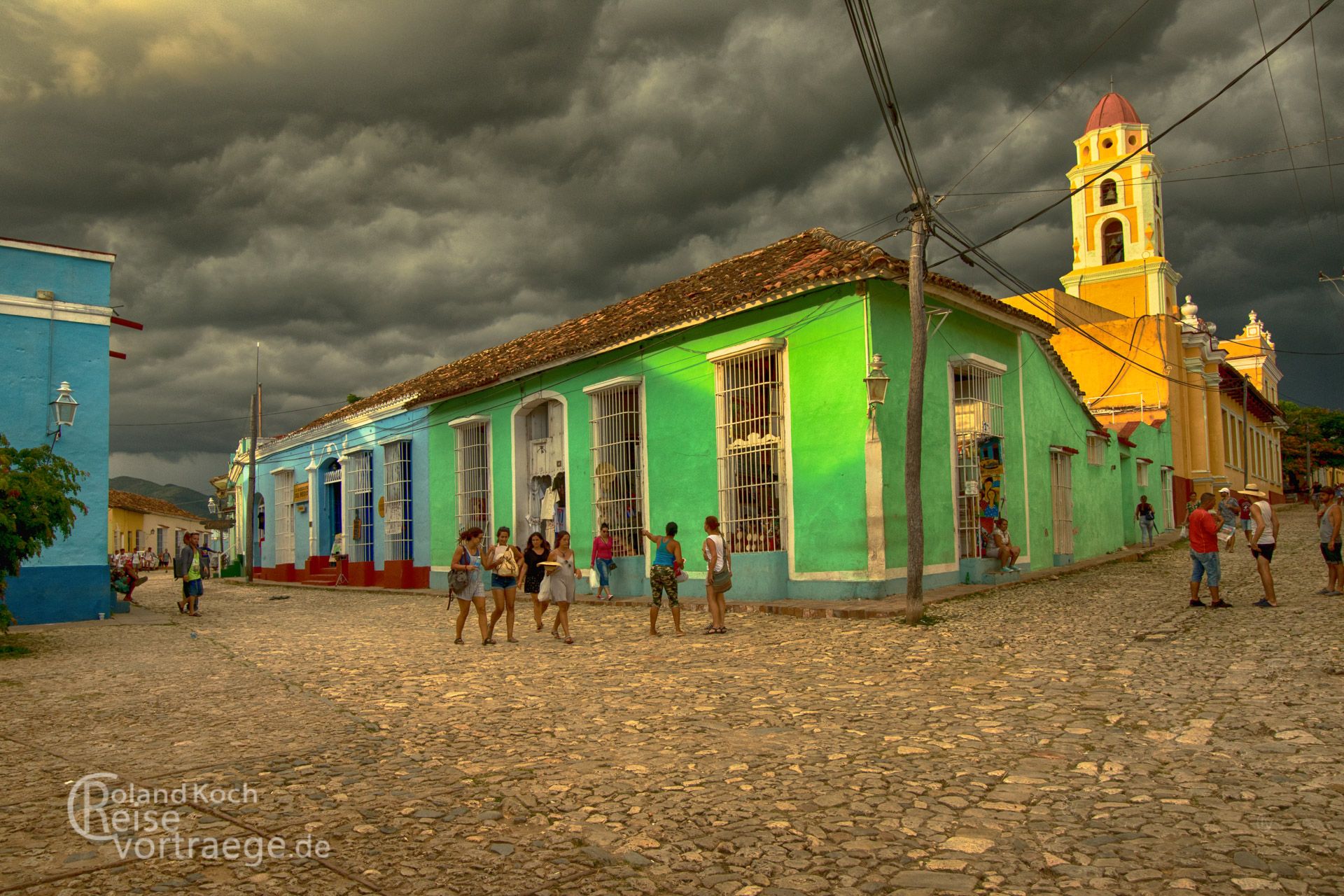 Kuba, Cuba,  Trinidad, aufziehendes Gewitter